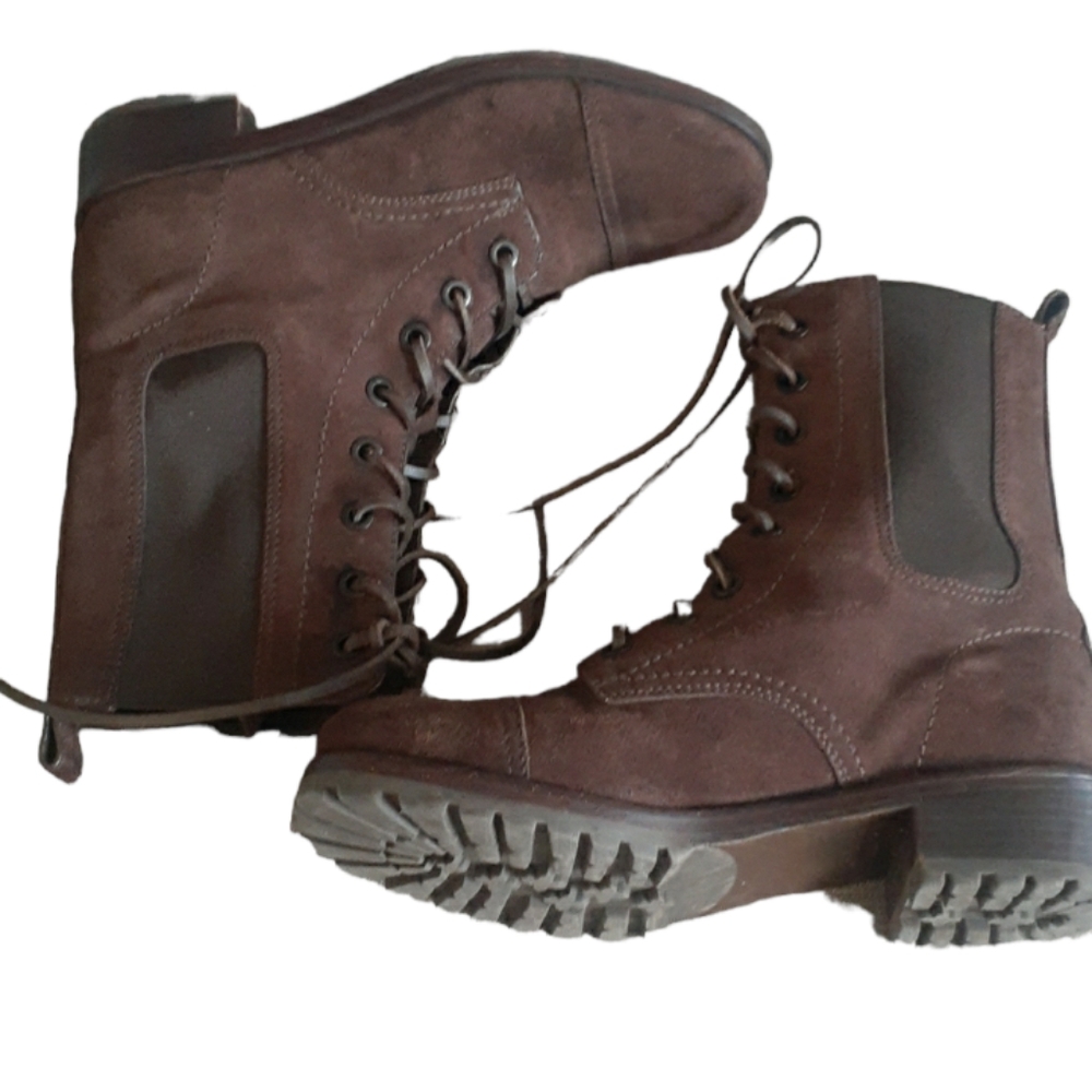 Tory burch brown suede combat hight top  laceup boots size 8.5 M.